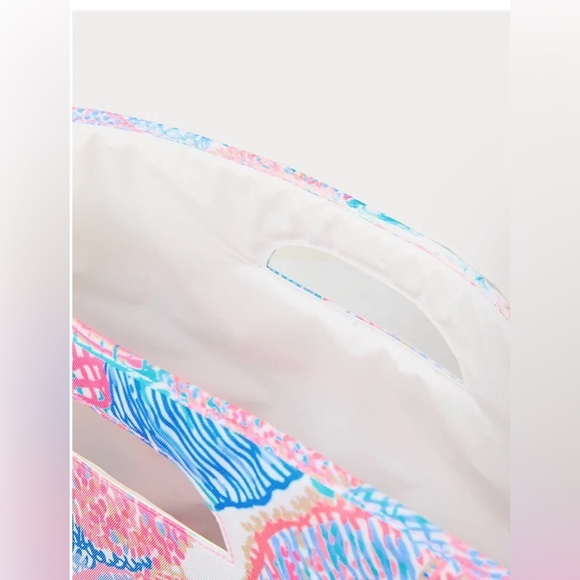 Lilly Pulitzer Cooler Tote Bag Multi Roar of the Seas NWT - Picture 4 of 6